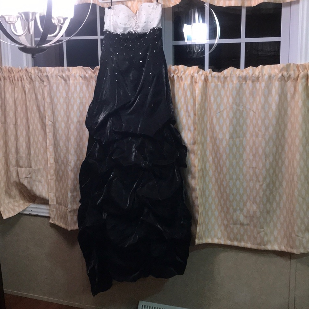Black and white dress, Jump Apparel